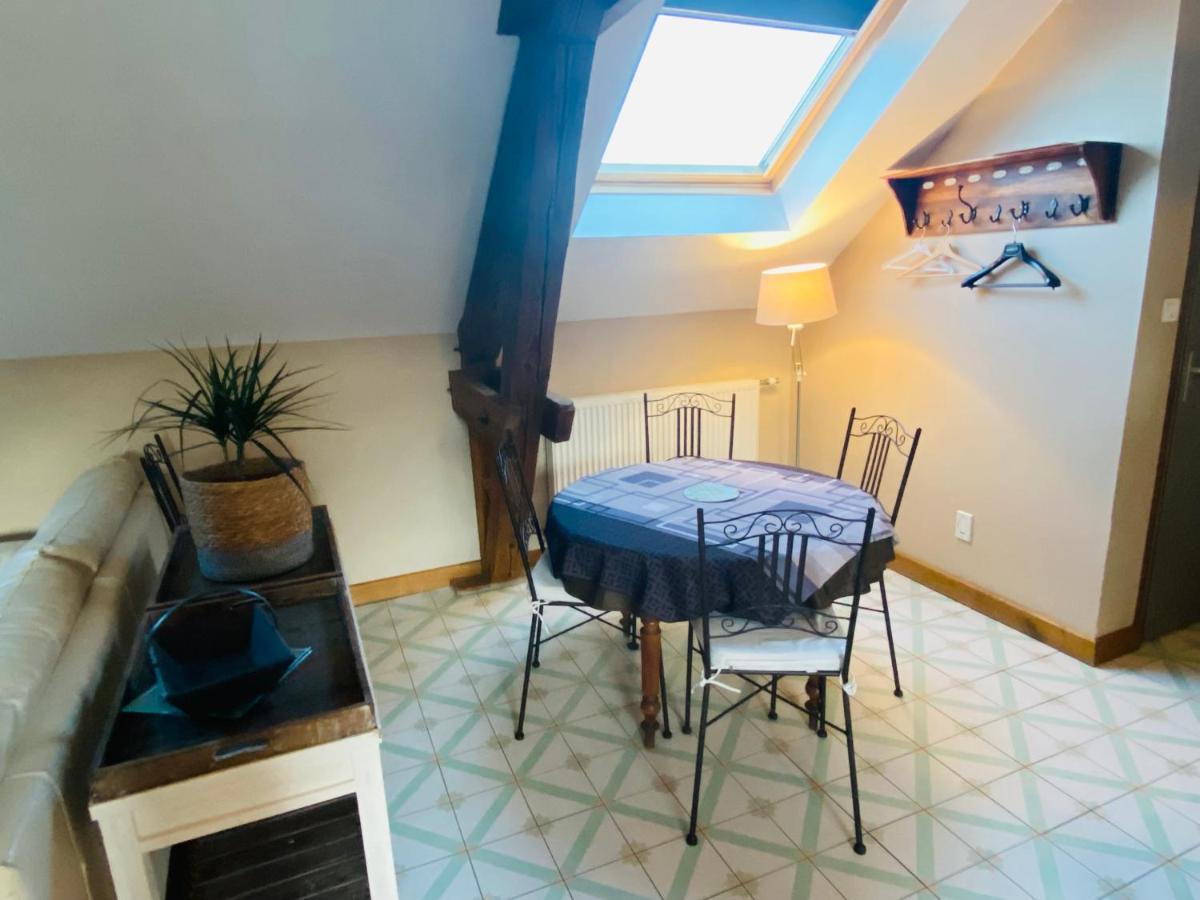 Ferme De Montecouvez Bed & Breakfast Crevecoeur-sur-l'Escaut Exterior photo
